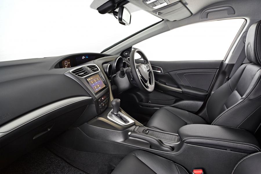  Honda Civic Hatchback 2015 года  (AU) (фото 14 из 15)